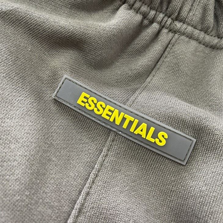 Essentials Shorts Men